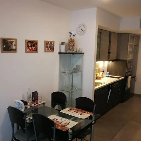 Marina Apartman * Balatonszárszó