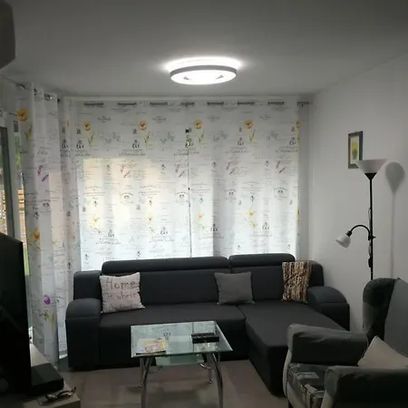 Marina Apartman Lägenhet Balatonszárszó